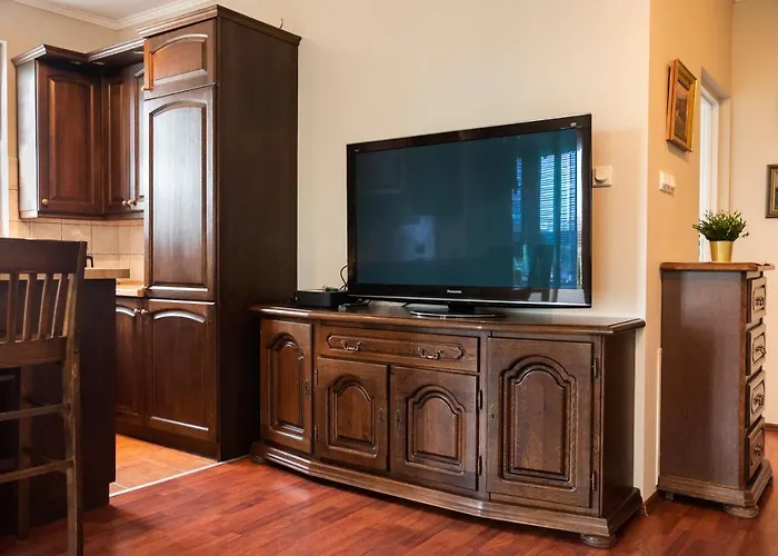 Arkadia Homely Varsó