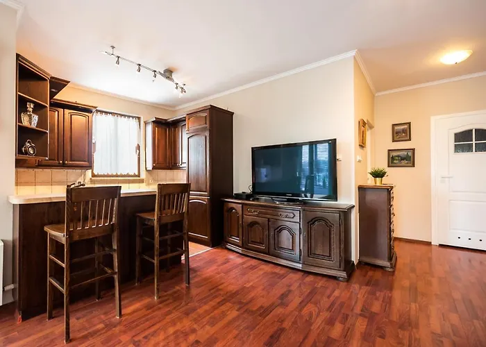 Arkadia Homely Varsó