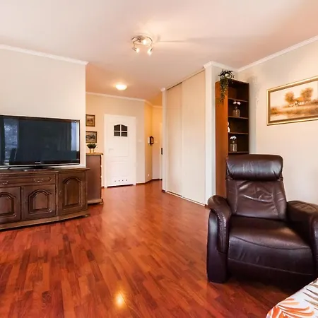 Arkadia Homely * Varsovia